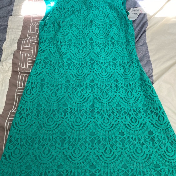 Jaasica howard dress ,green color size 10 - Picture 4 of 5